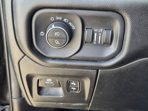 Used 2025 RAM 1500 Big Horn AWD/4WD image 24