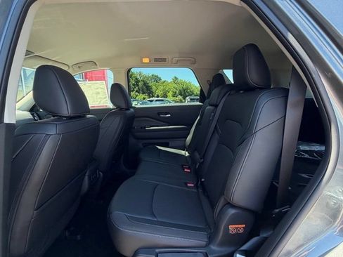 New 2026 Nissan Pathfinder SL AWD/4WD image 13