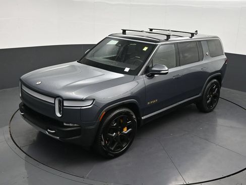 Used 2022 Rivian R1S Launch Edition Quad AWD/4WD image 16