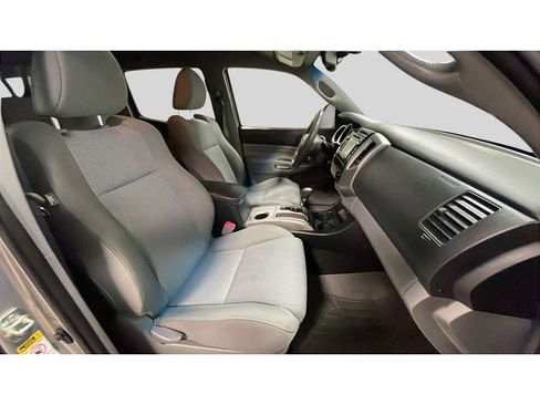 Used 2014 Toyota Tacoma 4x4 Double Cab image 16