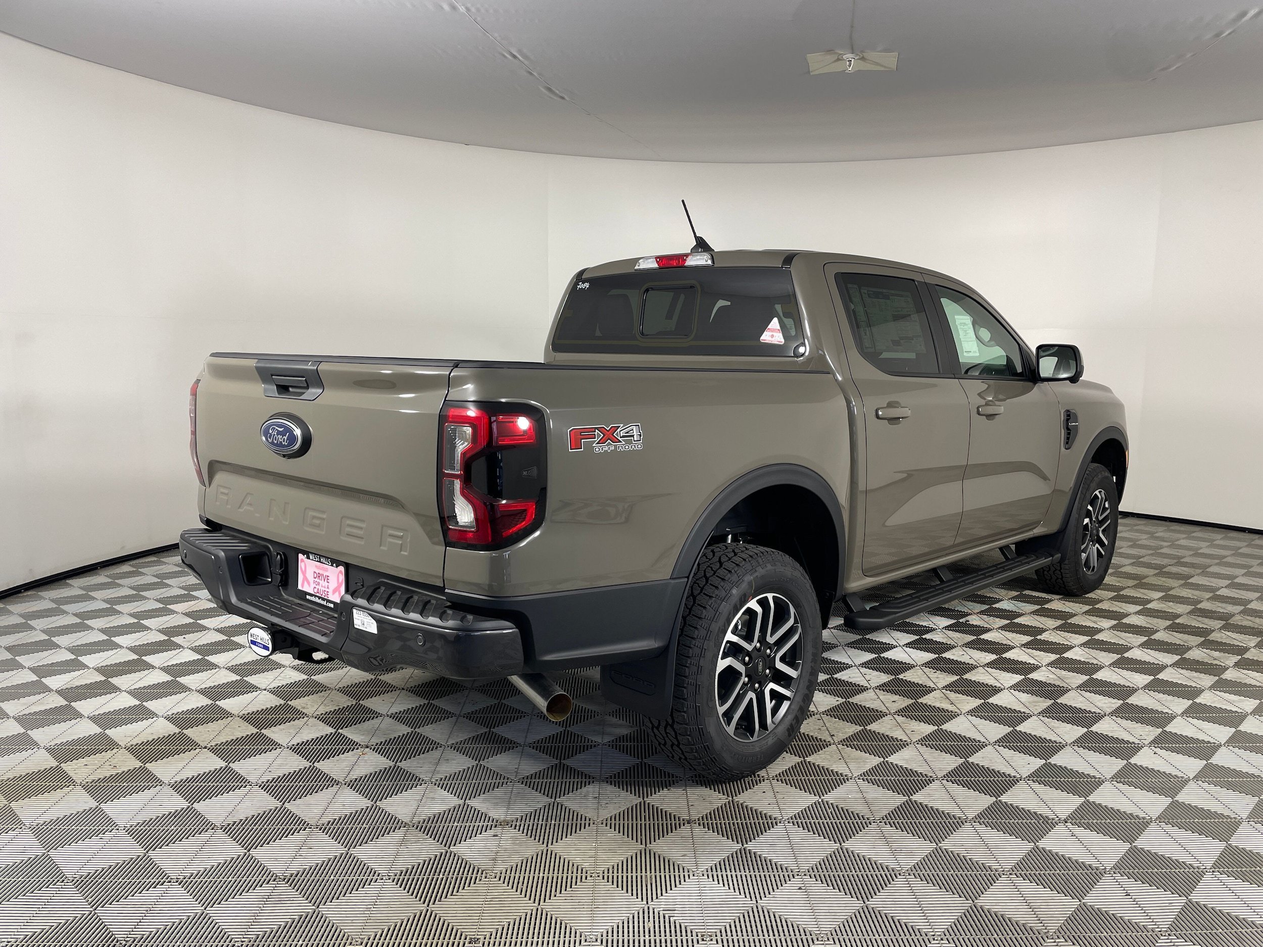 New 2026 Ford Ranger Lariat w/ FX4 Off-Road Package AWD/4WD image 14