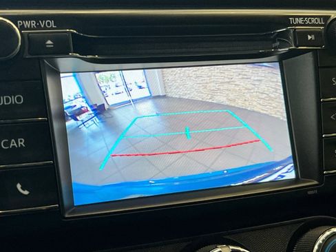Used 2018 Toyota RAV4 LE w/ All Weather Liner Package FWD image 18