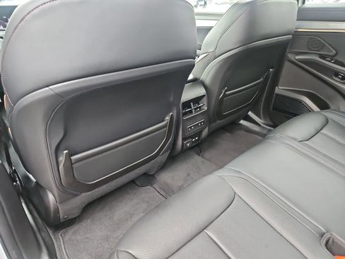 Used 2024 Jeep Wagoneer Launch Edition image 18