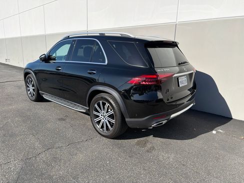 Used 2025 Mercedes-Benz GLE 450 4MATIC image 3