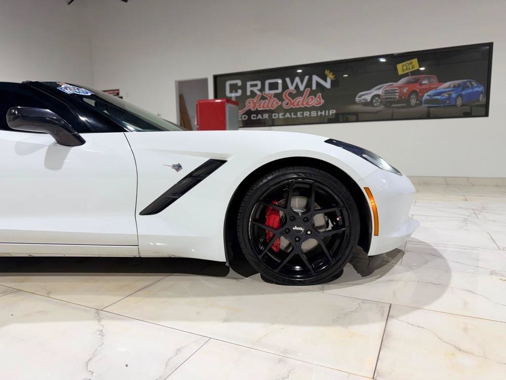 Used 2017 Chevrolet Corvette Stingray Coupe w/ 1LT RWD image 6
