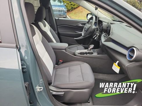 New 2026 Chevrolet Trax LS w/ LS Convenience Package image 14