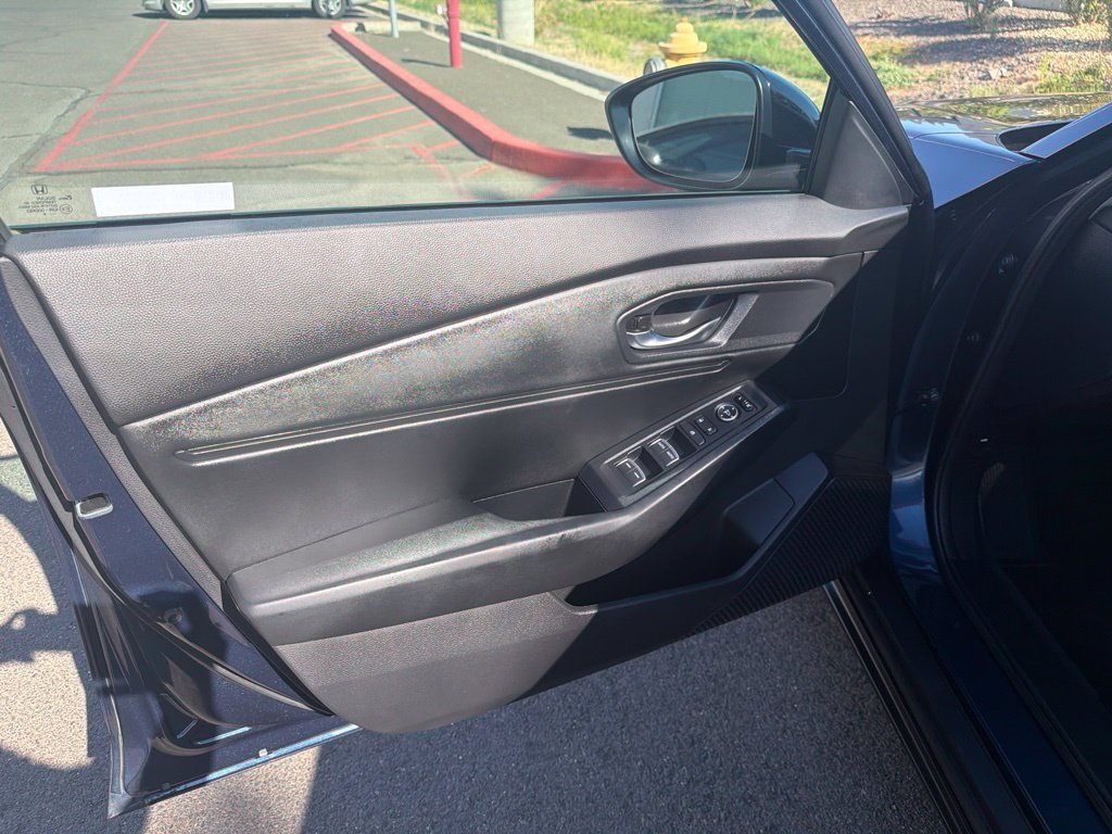 Used 2025 Honda Accord SE image 16