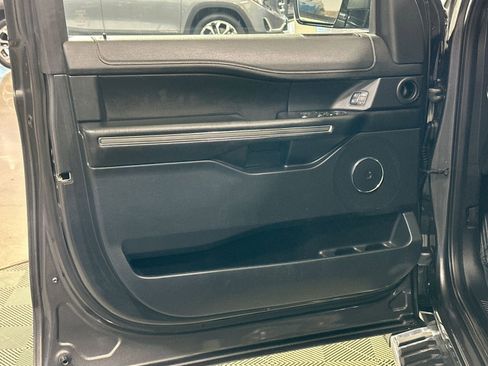 Used 2019 Ford Expedition XLT w/ Equipment Group 202A image 15