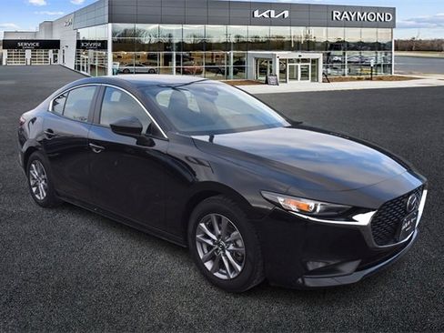 Used 2021 MAZDA MAZDA3 s image 1