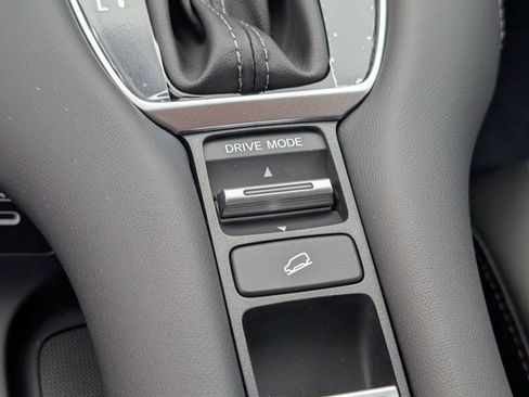 New 2026 Honda HR-V EX-L image 23