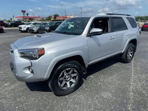 Used 2024 Toyota 4Runner TRD Off-Road image 5