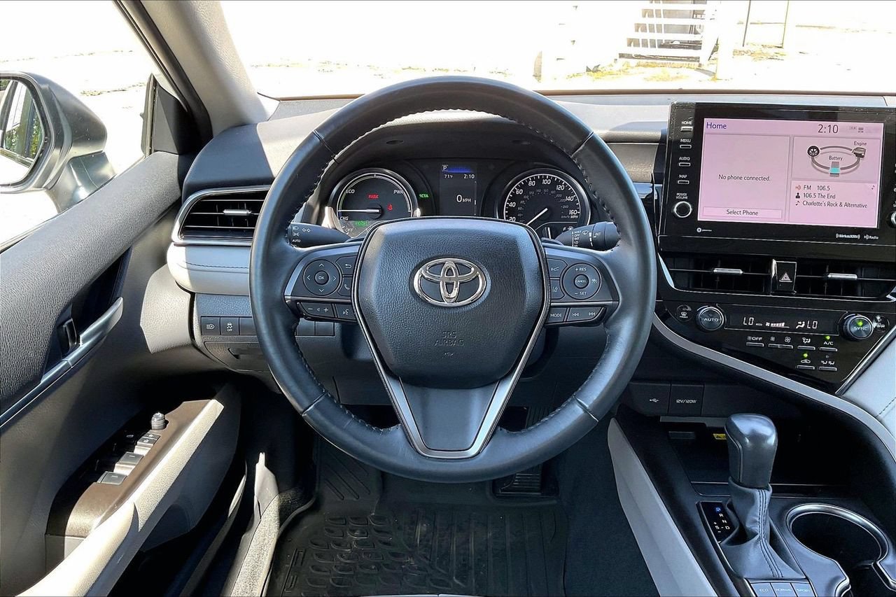 Used 2024 Toyota Camry SE w/ Audio Upgrade Package FWD image 9