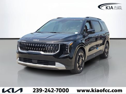New 2026 Kia Carnival EX FWD image 3