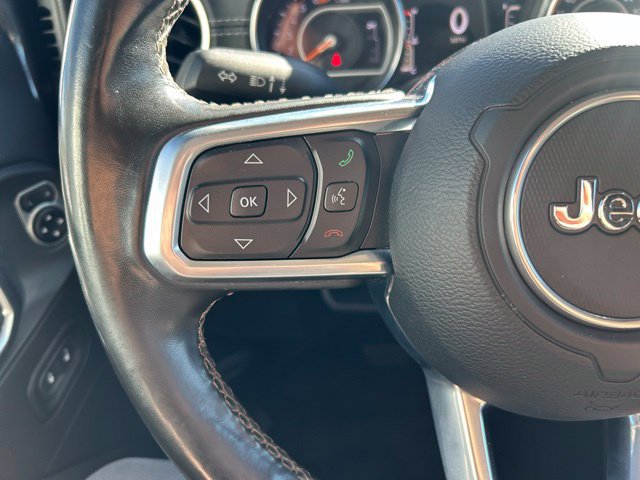 Used 2019 Jeep Wrangler Unlimited Sahara AWD/4WD image 16