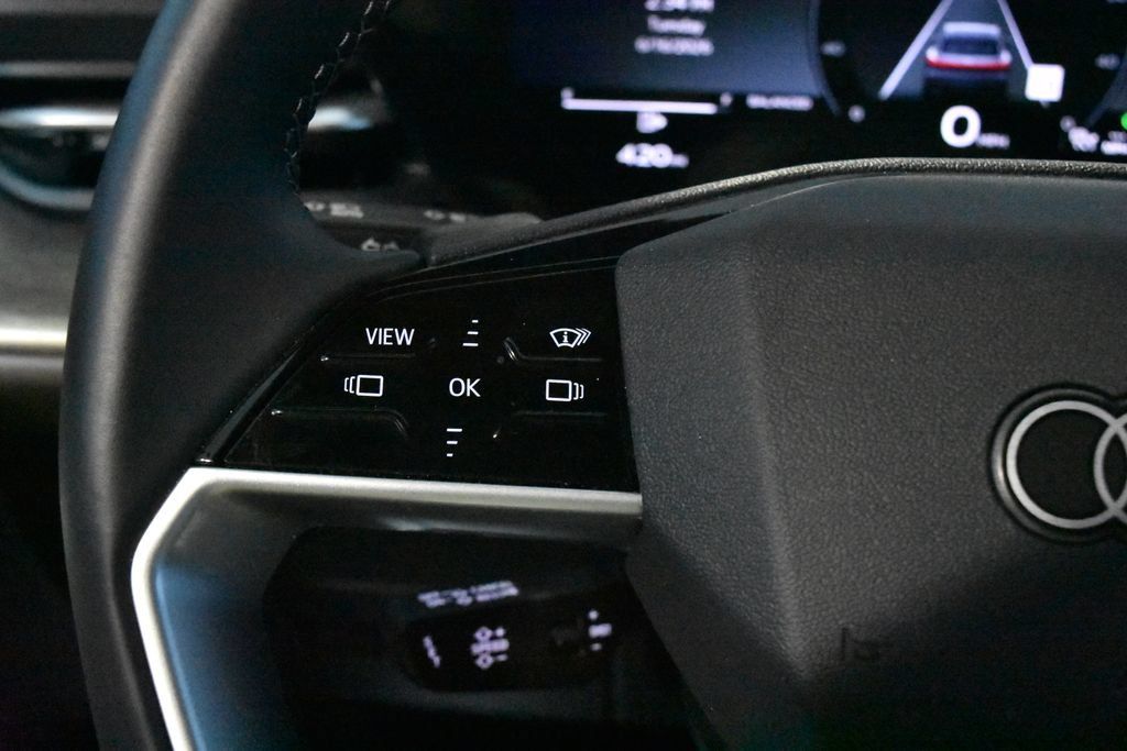 Certified 2025 Audi Q5 Premium Plus w/ Premium Plus AWD/4WD image 8