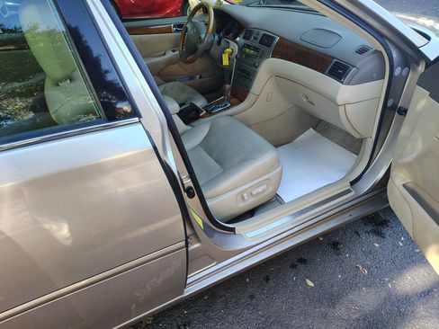 Used 2005 Lexus ES 330 FWD image 22