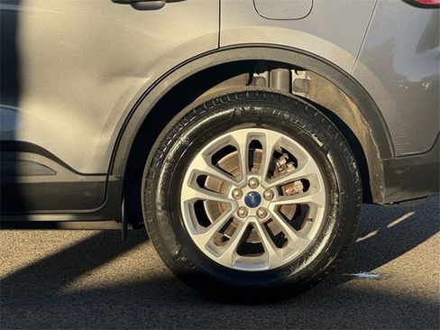 Used 2022 Ford Escape SE w/ Convenience Package image 10