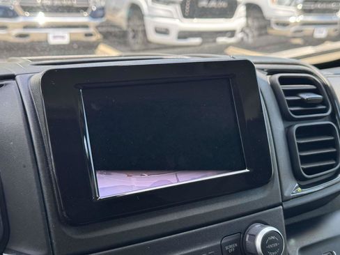 Used 2026 RAM ProMaster 2500 w/ Convenience Group FWD image 24