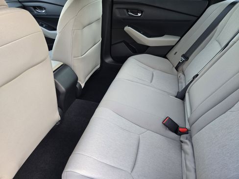 Used 2023 Honda Accord EX image 31