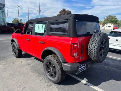 Used 2023 Ford Bronco 4-Door AWD/4WD image 6