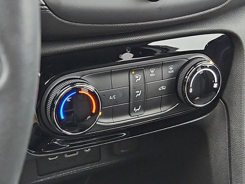 Certified 2023 Buick Encore GX Preferred image 15