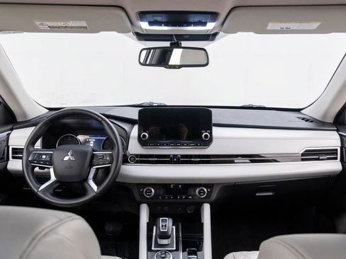 Used 2022 Mitsubishi Outlander SEL image 9