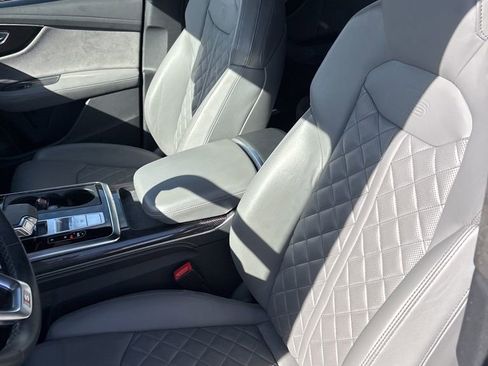 Used 2021 Audi SQ8 Prestige image 6