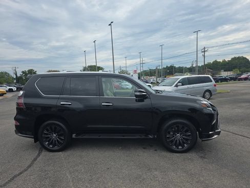 Used 2023 Lexus GX 460 Luxury w/ Sport Design Package AWD/4WD image 4