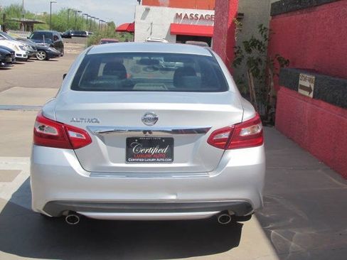 Used 2017 Nissan Altima 2.5 S w/ Power Driver Seat Package FWD image 4