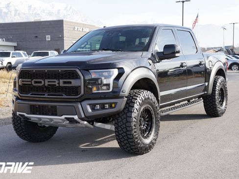 Used 2017 Ford F150 Raptor w/ Equipment Group 802A Luxury image 6