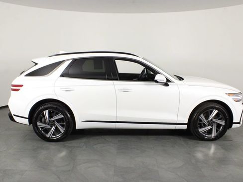 Used 2026 Genesis GV70 3.5T Sport Advanced AWD/4WD image 10