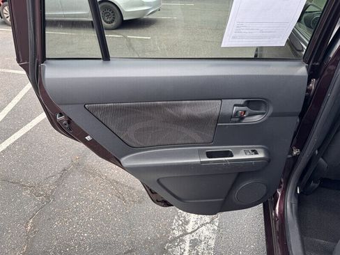 Used 2015 Scion xB FWD image 20