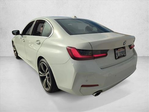 Certified 2024 BMW 330i Sedan w/ Premium Package image 8