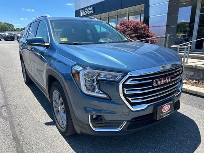 Used 2024 GMC Terrain SLT