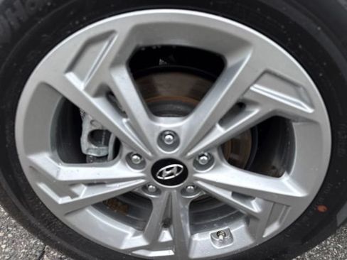 Used 2023 Hyundai Kona SEL AWD/4WD image 12