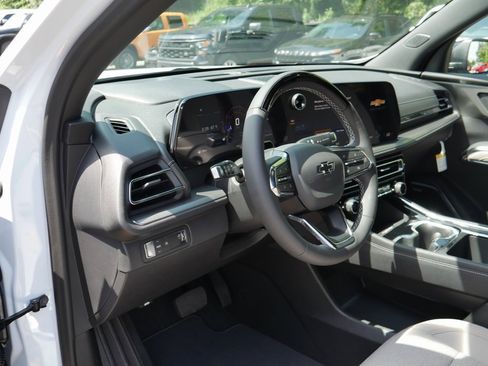 New 2026 Chevrolet Traverse LT w/ Enhanced Driving Package image 10