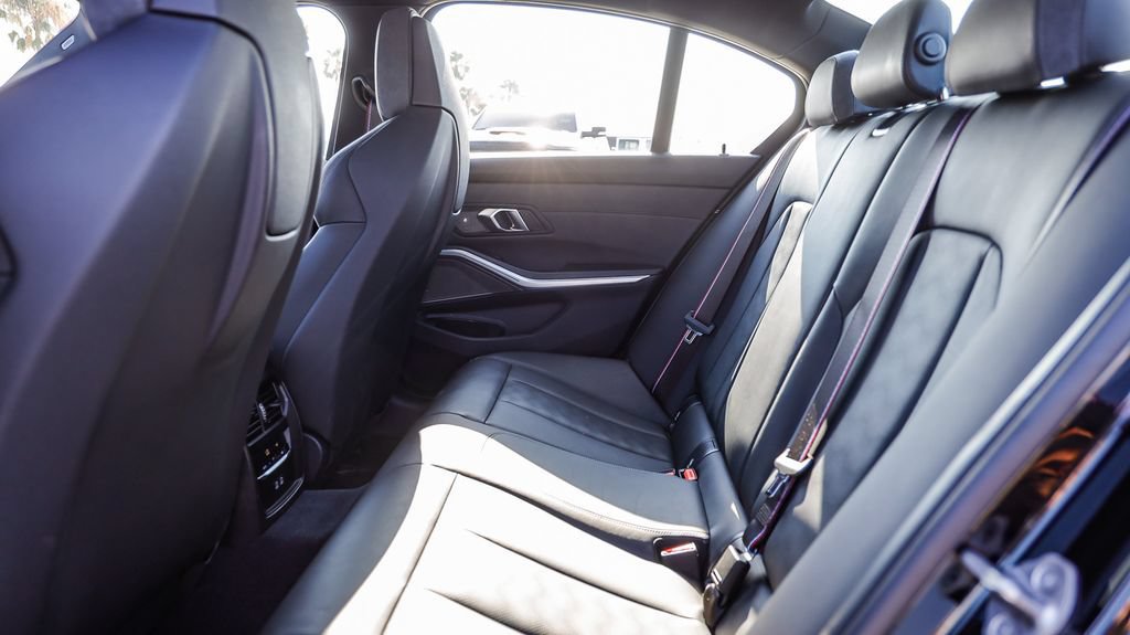 Used 2025 BMW M3 Competition AWD/4WD image 21