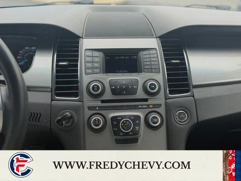 Used 2019 Ford Taurus SEL FWD image 18