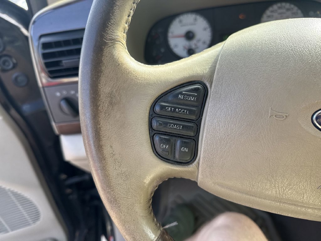 Used 2006 Ford F350 King Ranch AWD/4WD image 15