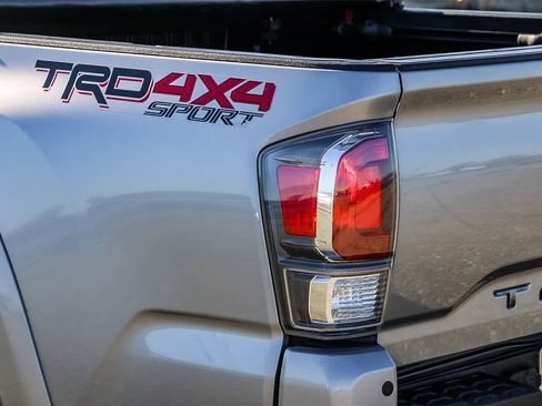 Used 2020 Toyota Tacoma SR5 image 11