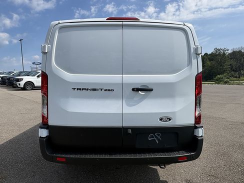 New 2026 Ford Transit 250 Low Roof RWD image 4