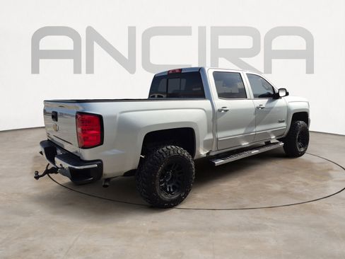 Used 2018 Chevrolet Silverado 1500 LT w/ Texas Edition image 10