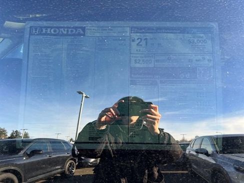 New 2025 Honda Pilot Touring image 32