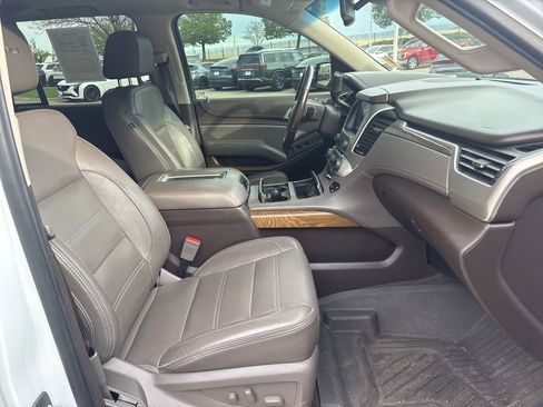 Used 2019 GMC Yukon Denali w/ Denali Ultimate Package AWD/4WD image 25