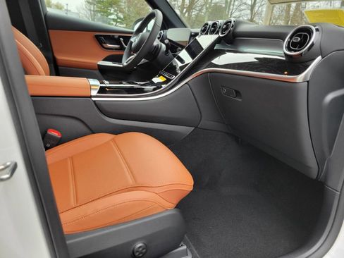 New 2026 Mercedes-Benz GLC 300 4MATIC image 9