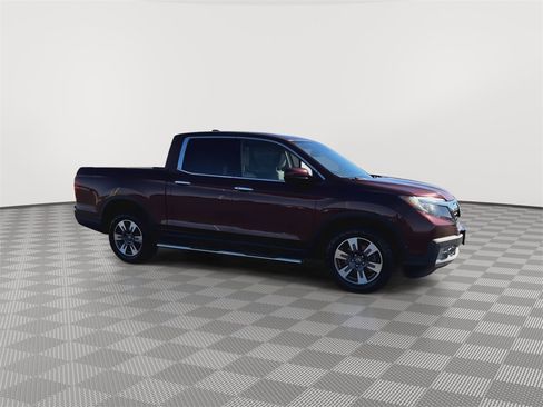 Used 2019 Honda Ridgeline RTL-E image 2