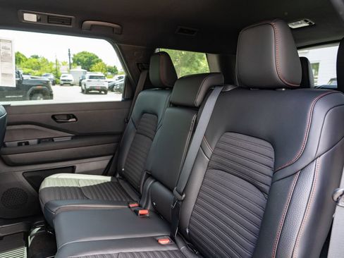 New 2026 Nissan Pathfinder Rock Creek AWD/4WD image 23