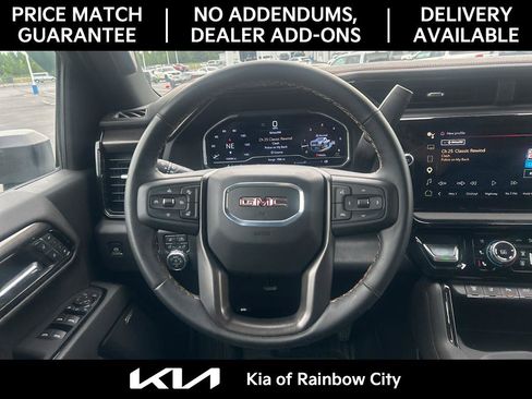 Used 2025 GMC Sierra 2500 AT4 w/ Technology Package AWD/4WD image 13