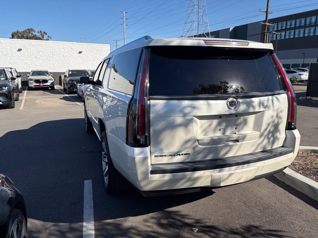 Used 2015 Cadillac Escalade ESV Premium AWD/4WD image 8