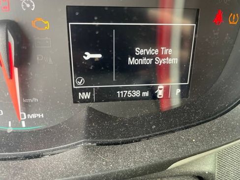 Used 2017 Chevrolet Sonic LT w/ Convenience Package FWD image 10